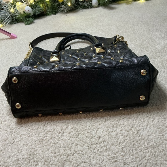 MICHAEL Michael Kors Black Quilted Shoulder Bag with Gold Studs - Picture 9 of 16